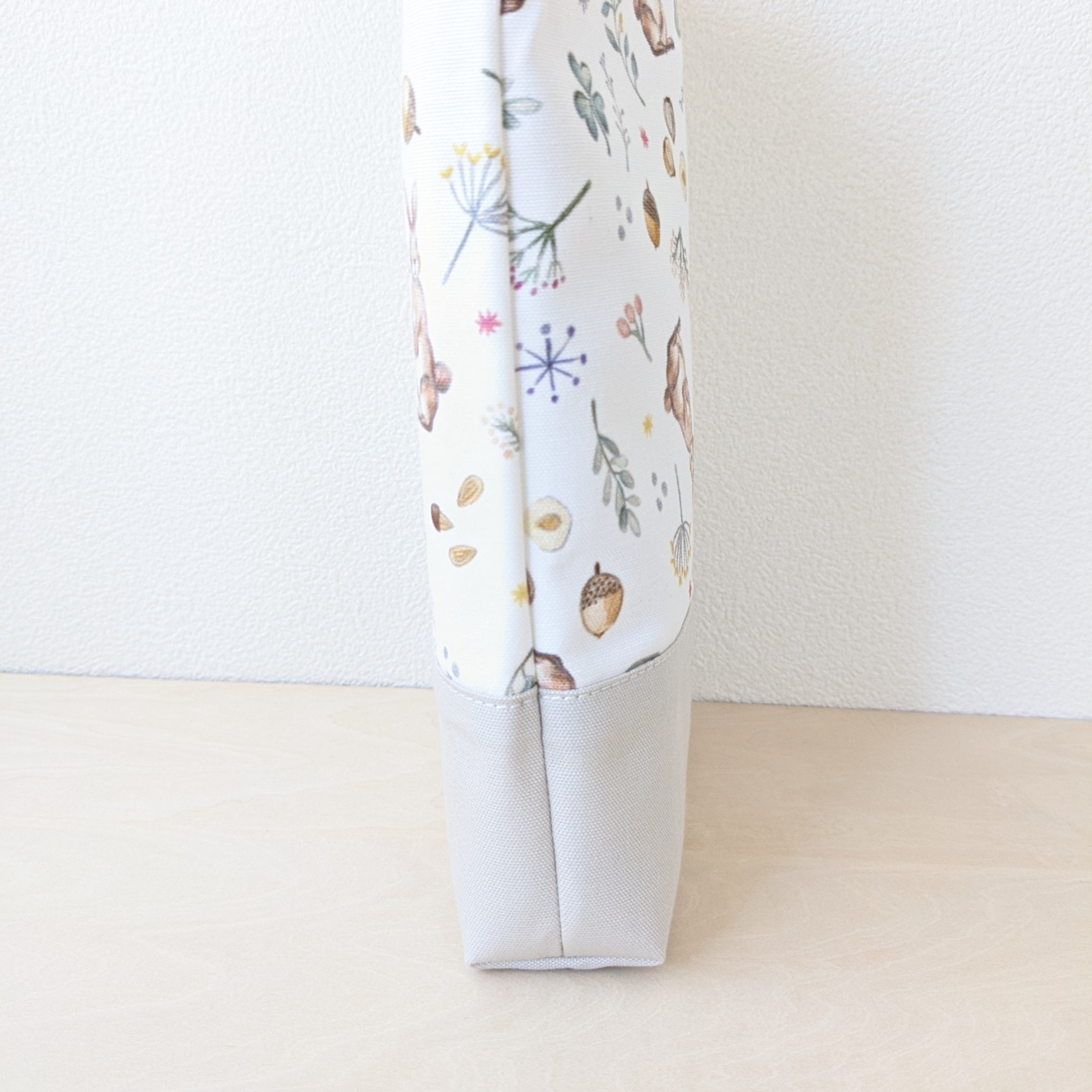 《受注制作》森のうさぎ柄 入園入学3点セット (ベージュ)　レッスンバッグ･シューズバッグ･お着替え袋