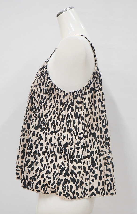 Leopard Pleats Camisole (beige) ベージュ 薄茶 韓国風 9枚目の画像