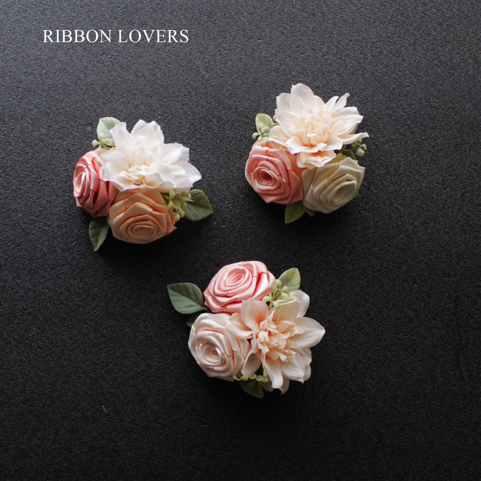 Moitie 薔薇リボンコサージュ 124806a6365bab6b95cb58f6625e5d