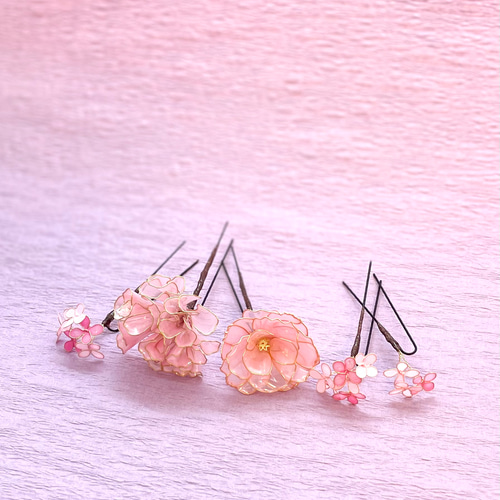 華やかなアクセント（ピンク） 髪に差し込むだけで一気に華やかな 