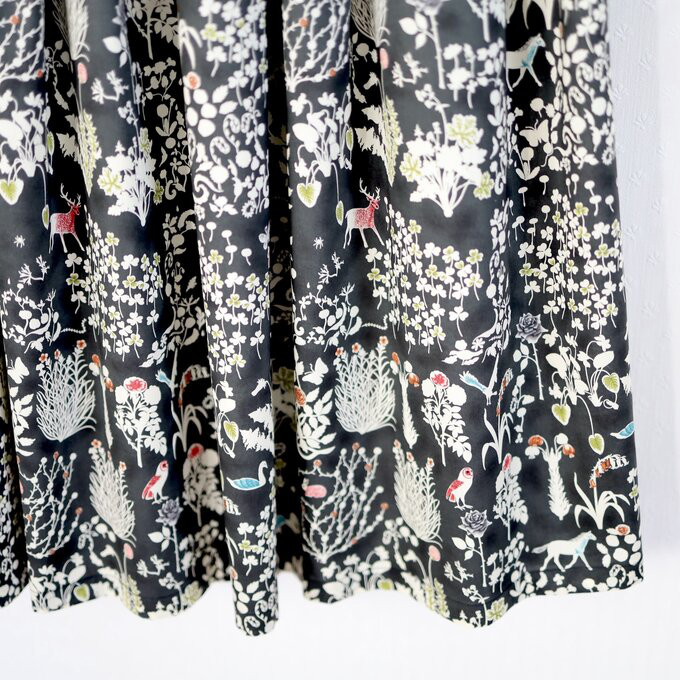 リバティ＊タックロングスカート