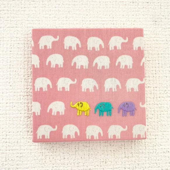10cmx10cm ファブリックパネル　象/ピンク（アートパネル） 1枚目の画像