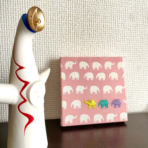 10cmx10cm ファブリックパネル　象/ピンク（アートパネル） 3枚目の画像