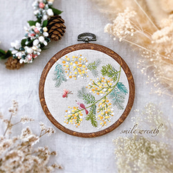 紫陽花　刺繍　額装 特集掲載【紫陽花の刺繍フレーム 白】大切な方への贈り物やご自分用に