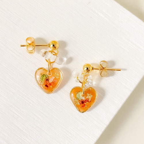ピアス イヤリング ハート お花 小ぶり つやつや ブラウン オレンジ 