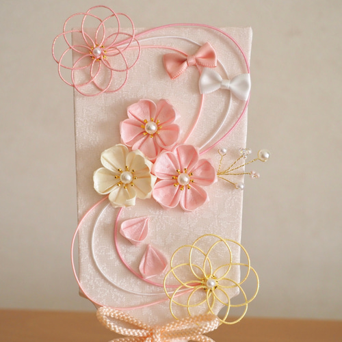 桜とうさぎの羽子板飾り　ハンドメイド　桃の節句　ひな祭り　可愛い　つまみ細工 楽天市場】初節句 ひな祭り お正月 正月 つまみ細工 羽子板飾り 羽子板