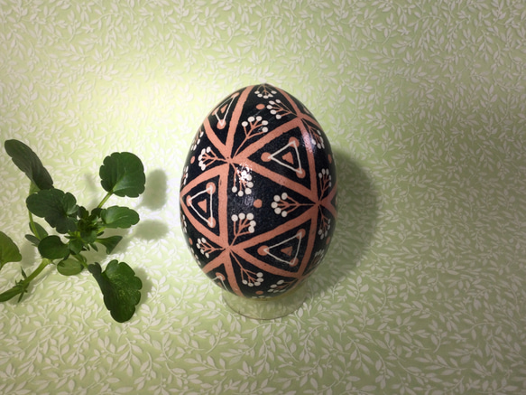 イースターエッグ(PYSANKY)  本物の卵です(๑˃̵ᴗ˂̵) 1枚目の画像