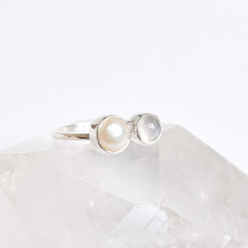 ムーンストーンと淡水パールのシルバーリング シルバー925