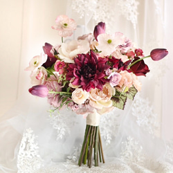 胡蝶蘭とスイートピーのフープブーケ ウエディングブーケ ブートニア