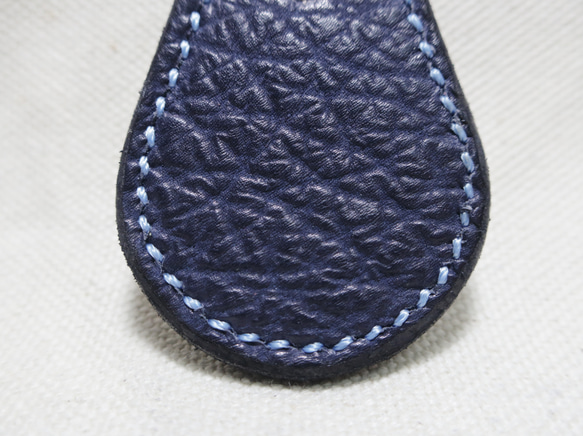 キーリング シャークスキン サメ革 キーホルダー 手縫い ハンドクラフト レザークラフト 革小物 新品未使用 3枚目の画像