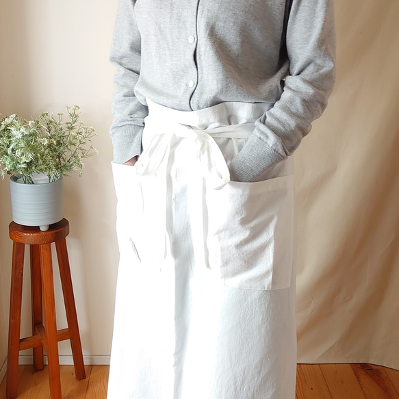 ギャルソンエプロン【白】ロング（80cm丈）カフェスタイルの腰巻きコットンエプロン 6枚目の画像