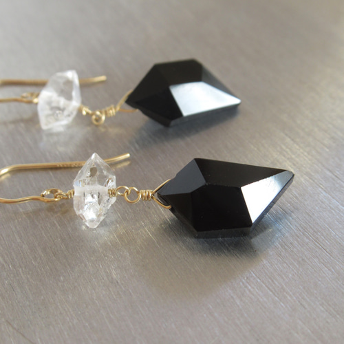 14kgfブラックオニキス・ブラックダイヤモンドピアス/イヤリング