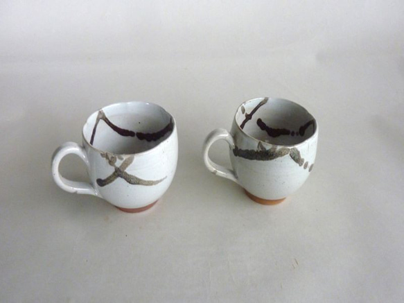 コーヒーカップ（乳白釉の上にトルコブルー） 2枚目の画像