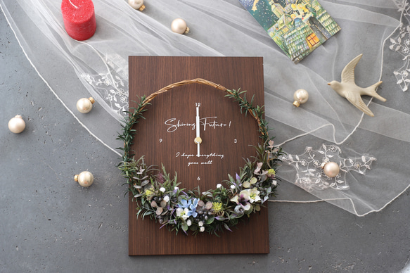 特典付き！結婚式のご両親贈呈品やお祝いに♪　木製パネルのフラワーリース花時計 3枚目の画像