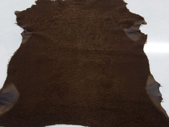 イタリア産 羊 毛皮　メリノ ソロペロ（ムートン）ダークブラウン　72～79ds ソロペロ ムートン