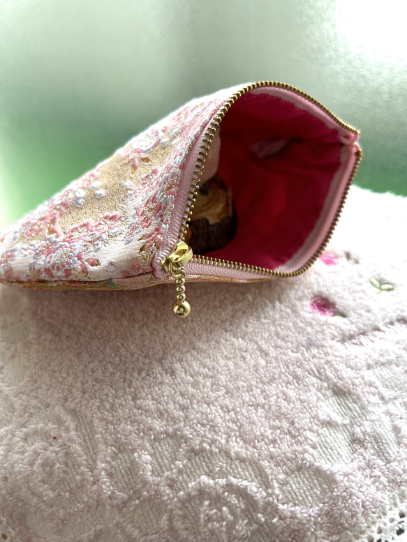 金襴　14㌢　末広　ポーチ　ピンク２柄　桜　春爛漫　数珠　ブレスレット　印鑑入れ　バッグインバッグ　320 6枚目の画像
