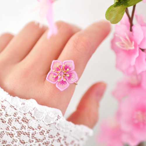 桃の花リング (オーガンジー刺繍/フラワー/春/ピンク/ひな祭り/華やか 