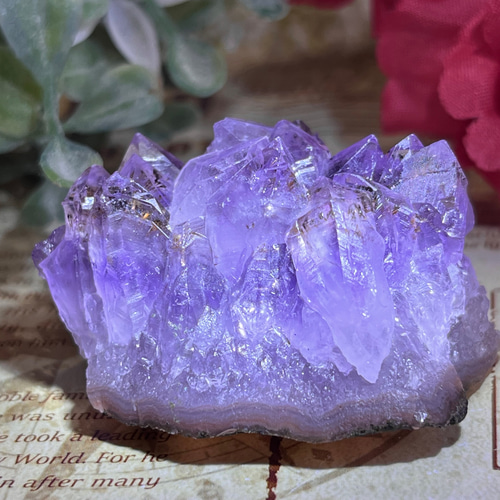 アメジストクラスターカコクセナイト入り原石 カコクセナイト内包✨ アメジスト クラスター 原石 ラフストーン