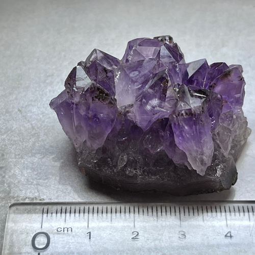 稀少鉱物カコクセナイト内包 アメジストドーム 紫水晶 約72cm カコクセナイト内包✨ アメジスト クラスター 原石 ラフストーン