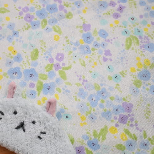 ネーム入れ、名入れ可♪水色ねこちゃん 大判タオルハンカチ（サックス