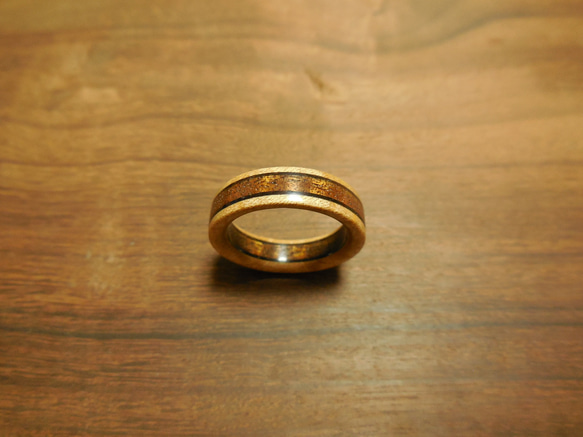 ハワイアンコア縮み杢とカーリーメイプルの寄木の指輪 5枚目の画像