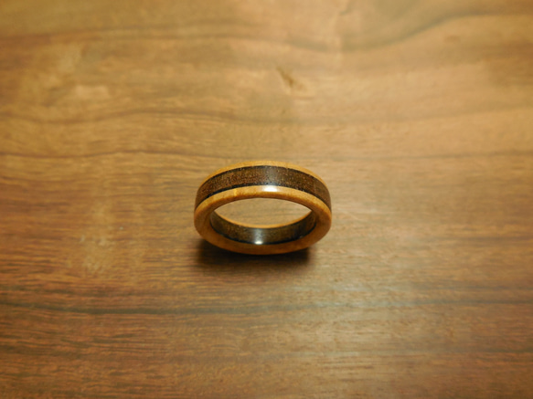 ハワイアンコア縮み杢とカーリーメイプルの寄木の指輪 3枚目の画像