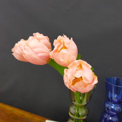サーモンピンクのチューリップとアート花瓶のセット アーティフィシャルフラワー 3枚目の画像
