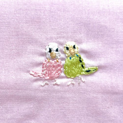 インコ刺繍お弁当袋 全4柄色(水色•紫•ベージュ•ピンク)揃いのランチョンマットあり　巾着　巾着袋【名入れ刺繍可能作品】 7枚目の画像