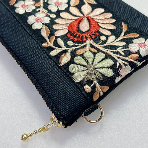 薄くて軽い！インド刺繍リボンの仕切りつきお財布ポーチ 長財布 TIPTOP