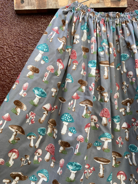 木の子　キノコ　きのこスカート　mushroom マッシュルームスカート　ギャザースカート 1枚目の画像