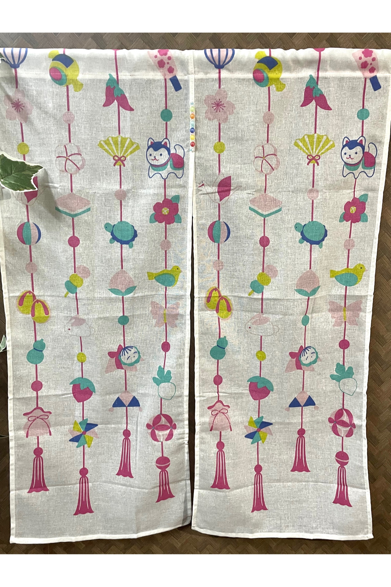 【値下げ】のれん　ひな祭り　雛祭り　麻　お雛様　暖簾　母の日　開店祝い　新築祝い