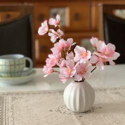 春夏秋冬の花《桜・ひまわり・秋桜・ポインセチア》➕グリーン➕花器のアレンジセット◇造花◇一輪挿し 11枚目の画像