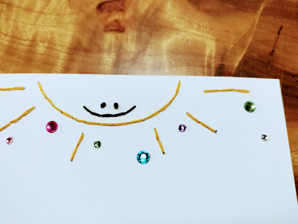 【マルチに使える】紙刺繍メッセージカード(太陽と雲) 3枚目の画像
