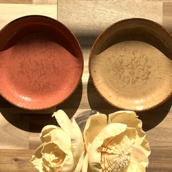〈春色〉うるし塗りの取り皿　国産樺材  直径約17cm　石竹花(なでしこ)色 6枚目の画像