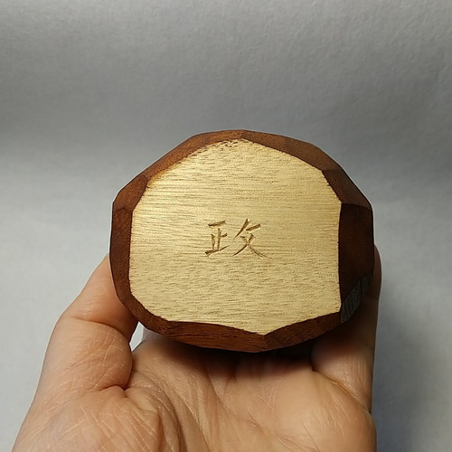 木彫達磨 彫刻 和有 通販 17240545|Creema(クリーマ) 木彫達磨 彫刻 和有 通販 17240545|Creema(クリーマ)