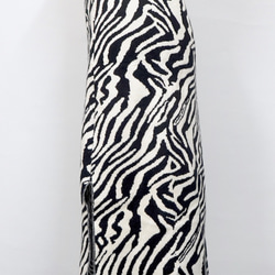Zebra Slit Knit Skirt (white) ロングスカート ゼブラ柄 白黒  カジュアル 9枚目の画像