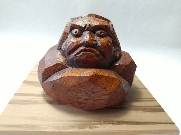 大きい達磨の壁かけ○ダルマさん○木彫り 美術品・アンティーク