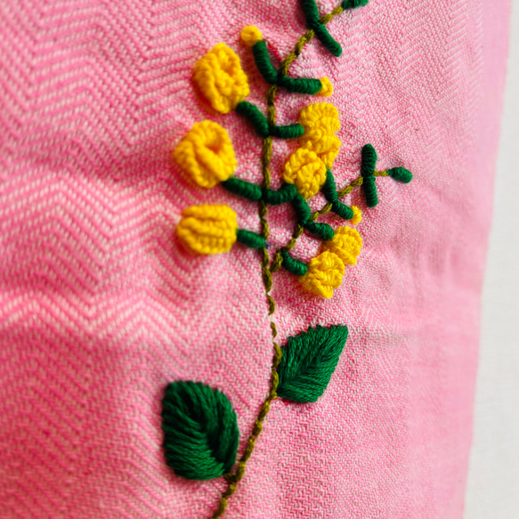 【春の期間限定セール中】花手刺繍 コットンストール【パダウ・ピンク】 5枚目の画像