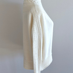 暖かさと高級感が魅力の手編み長袖セーター(白) 5枚目の画像