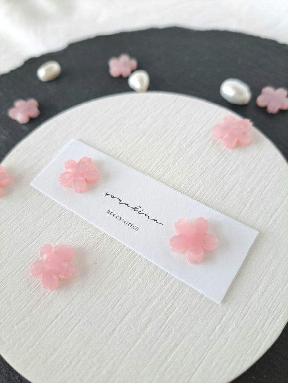 ★b　『 桜  - cherry blossoms - 』　春　ピンク　フォーマル　小ぶり　大人可愛いピアス／イヤリング 5枚目の画像