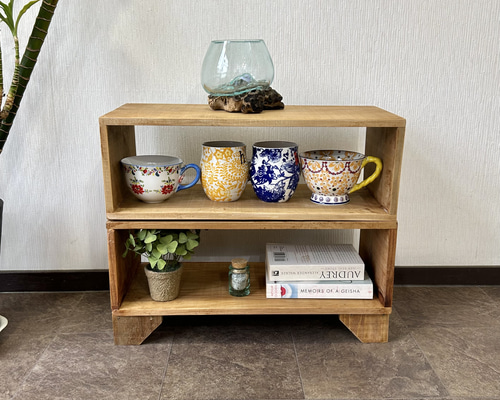 3段オープンシェルフ　飾り棚　ディスプレイラック　杉材　木製ラック 3段オープンシェルフ 飾り棚 ディスプレイラック 杉材 木製ラック