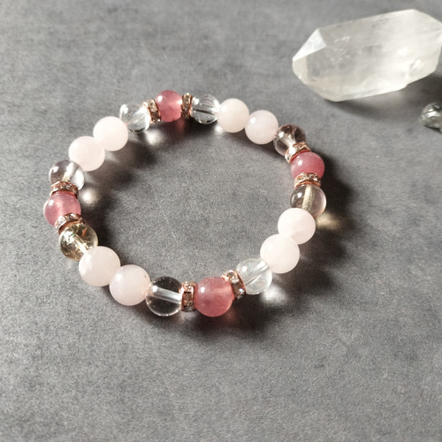 天然石　お守り　ブレスレット　ラズベリークォーツ ストロベリークォーツ ローズクォーツ の天然石ブレスレット♡苺水晶