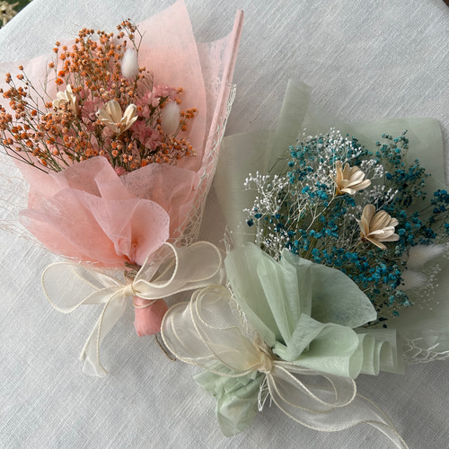 ふわふわレアカラー✨かすみ草ドライフラワーミニブーケ ドライ