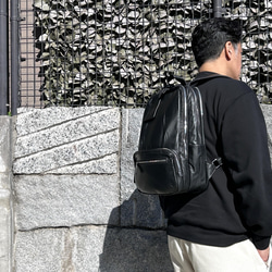 <50%OFFSALE> 3つのルームが便利な やわらか牛革リュック（本革）BLACK 11枚目の画像