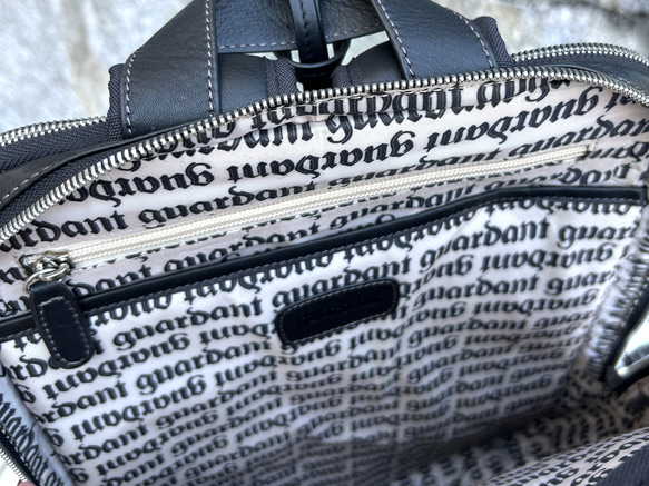 <50%OFFSALE> 3つのルームが便利な やわらか牛革リュック（本革）BLACK 17枚目の画像