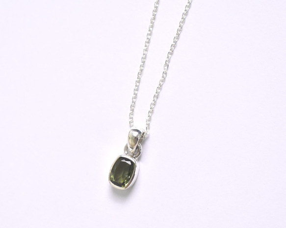 モルダバイトのシルバーネックレス　シルバー925　天然石ネックレス　宝石質　モルダバイトAAA 8枚目の画像