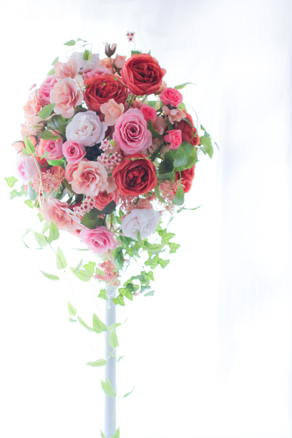ローズたっぷりビッグキャスケード・テラコッタ×ピンクブーケ・アーティフィシャルフラワー･造花ブーケ 7枚目の画像