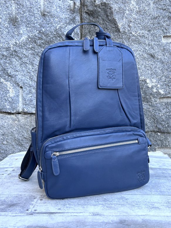 <50%OFFSALE> 3つのルームが便利な やわらか牛革リュック（本革）NAVY 5枚目の画像