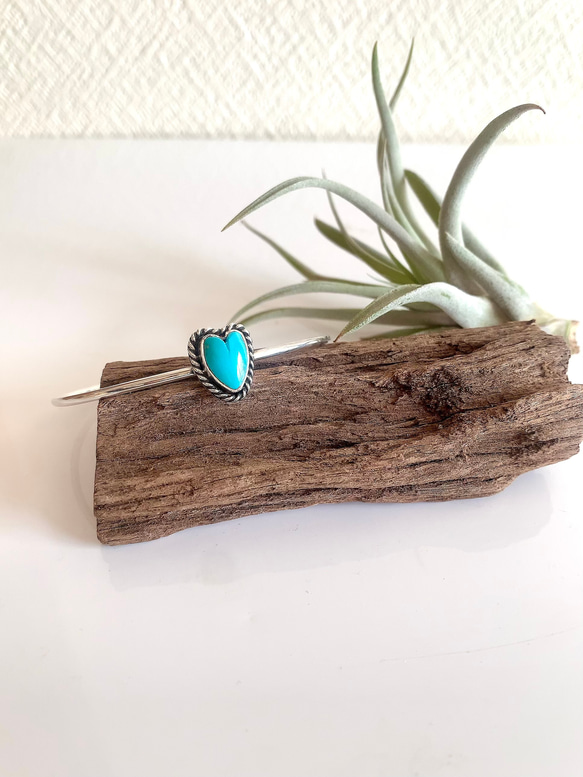 送料無料/Silver950 スリーピングビューティー•ターコイズ/シルバーバングル/ハート 2枚目の画像