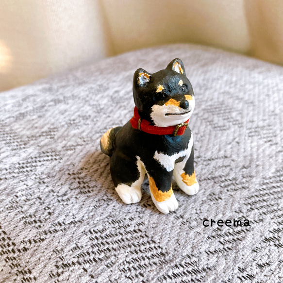 黒柴　豆柴　ミニチュア　犬　フィギュア　置物　オブジェ 1枚目の画像